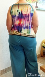 Jumper von hinten