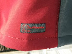 Jacke mit Logo