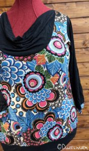 BlumenSchwarz Shirt