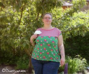 Sommershirt mit Erdbeeren