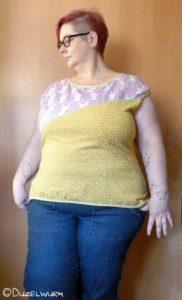 Sommershirt Hase am Model